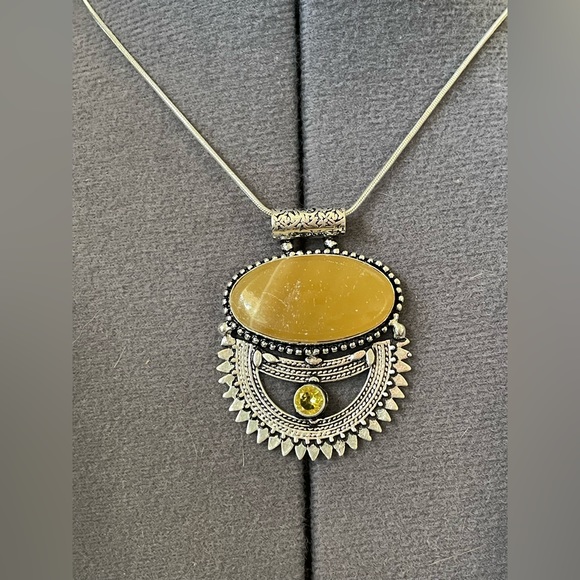 Hand Crafted Jewelry - Yellow lace Moroccan Sunset Amber pendant 925 sterling silver honey dendrite